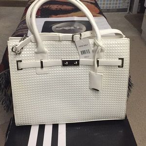 Beautiful Nine West tote pocketbook